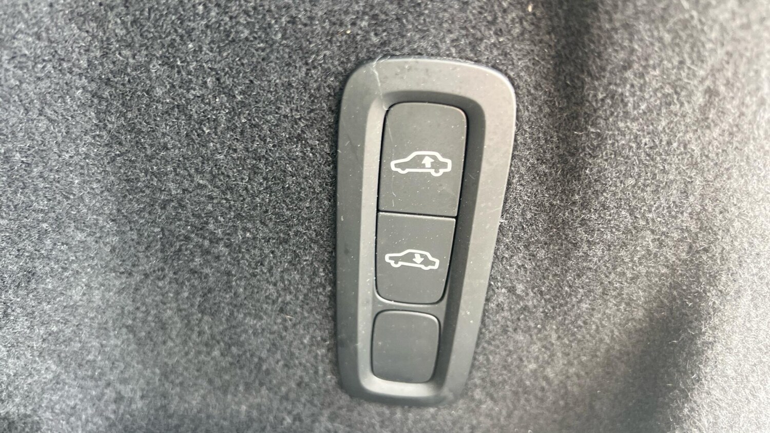 Used Volvo XC60 for sale - 77683876: Photo 38