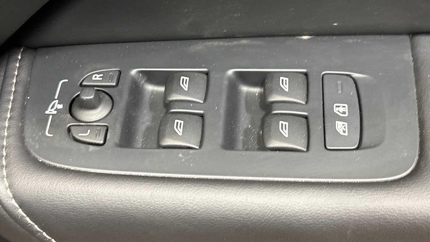 Used Volvo XC60 for sale - 78115319: Photo 25