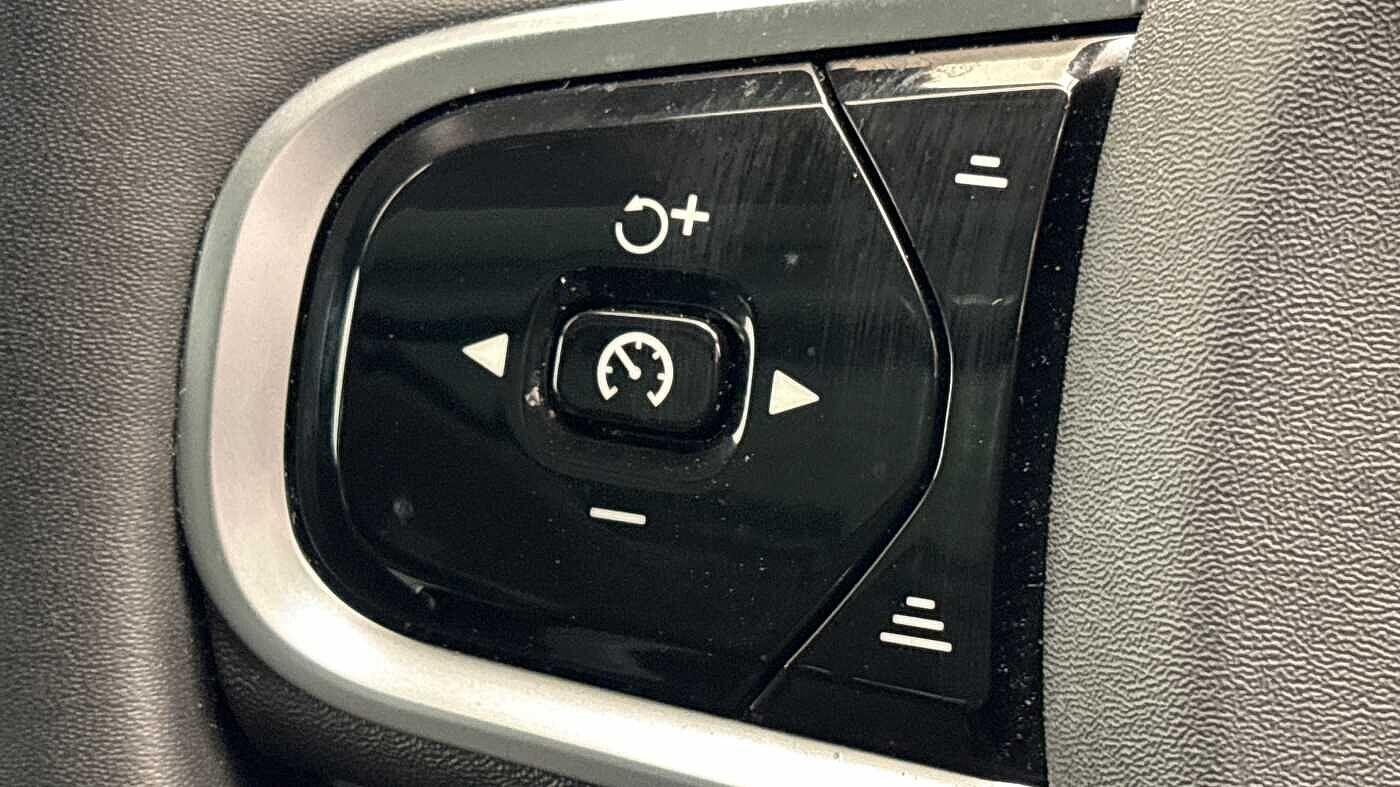 Used Volvo XC60 for sale - 78115319: Photo 31