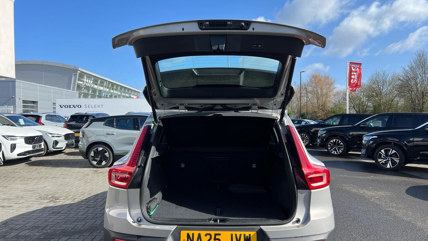 Used Volvo XC40 2025 for sale - 78086599: Photo 13