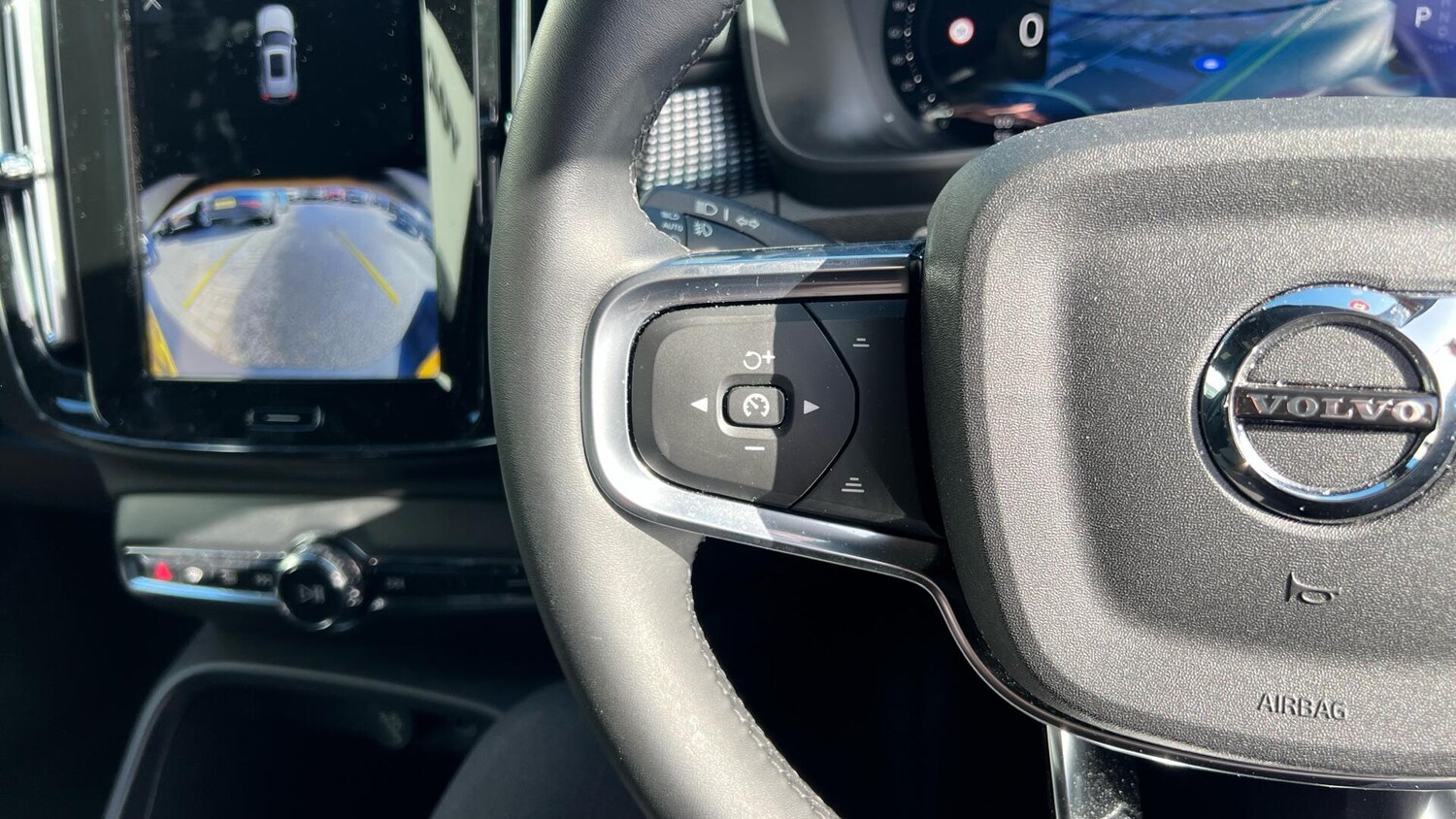 Used Volvo XC40 2025 for sale - 78086599: Photo 20