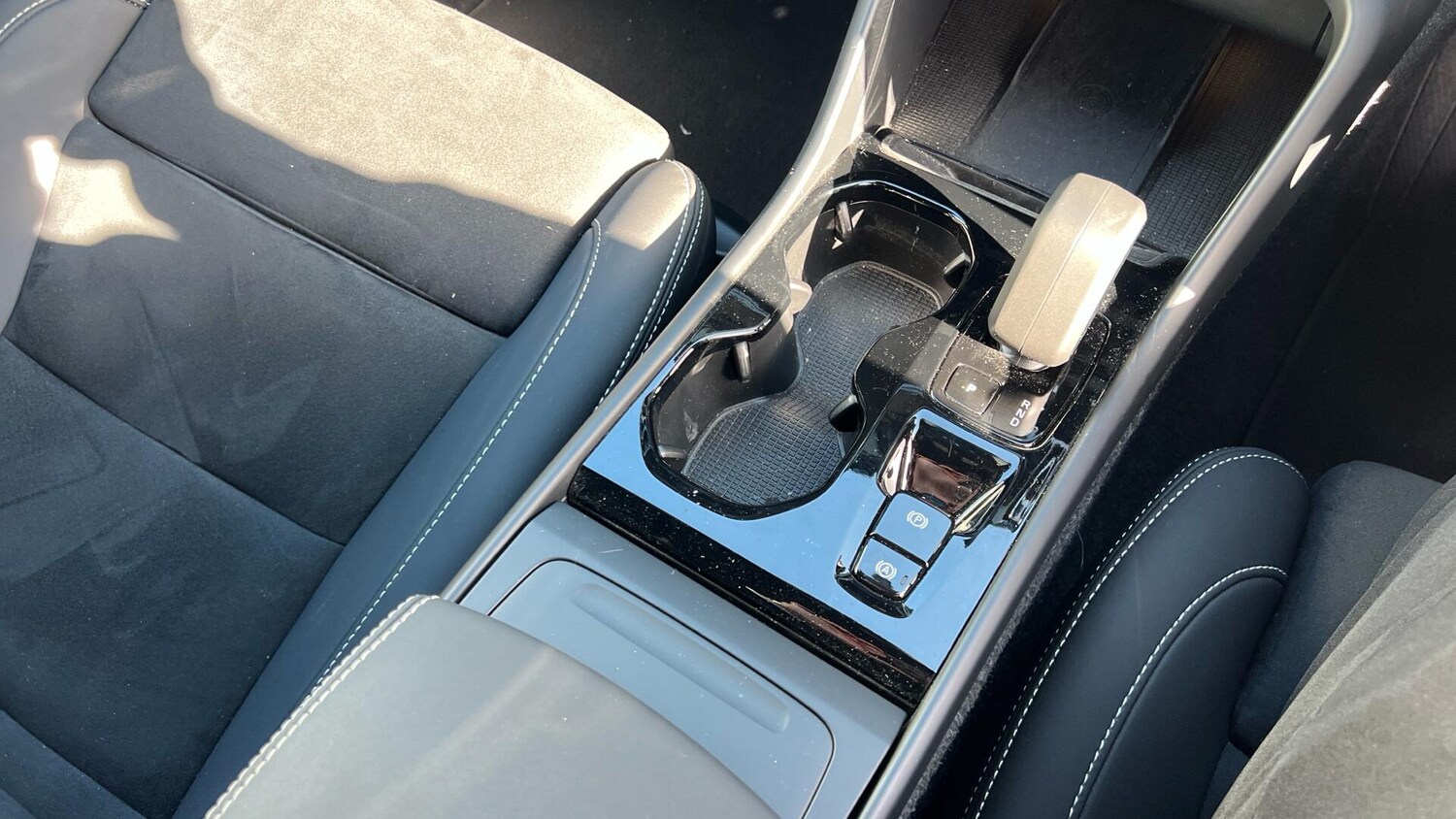 Used Volvo XC40 2025 for sale - 78086599: Photo 24