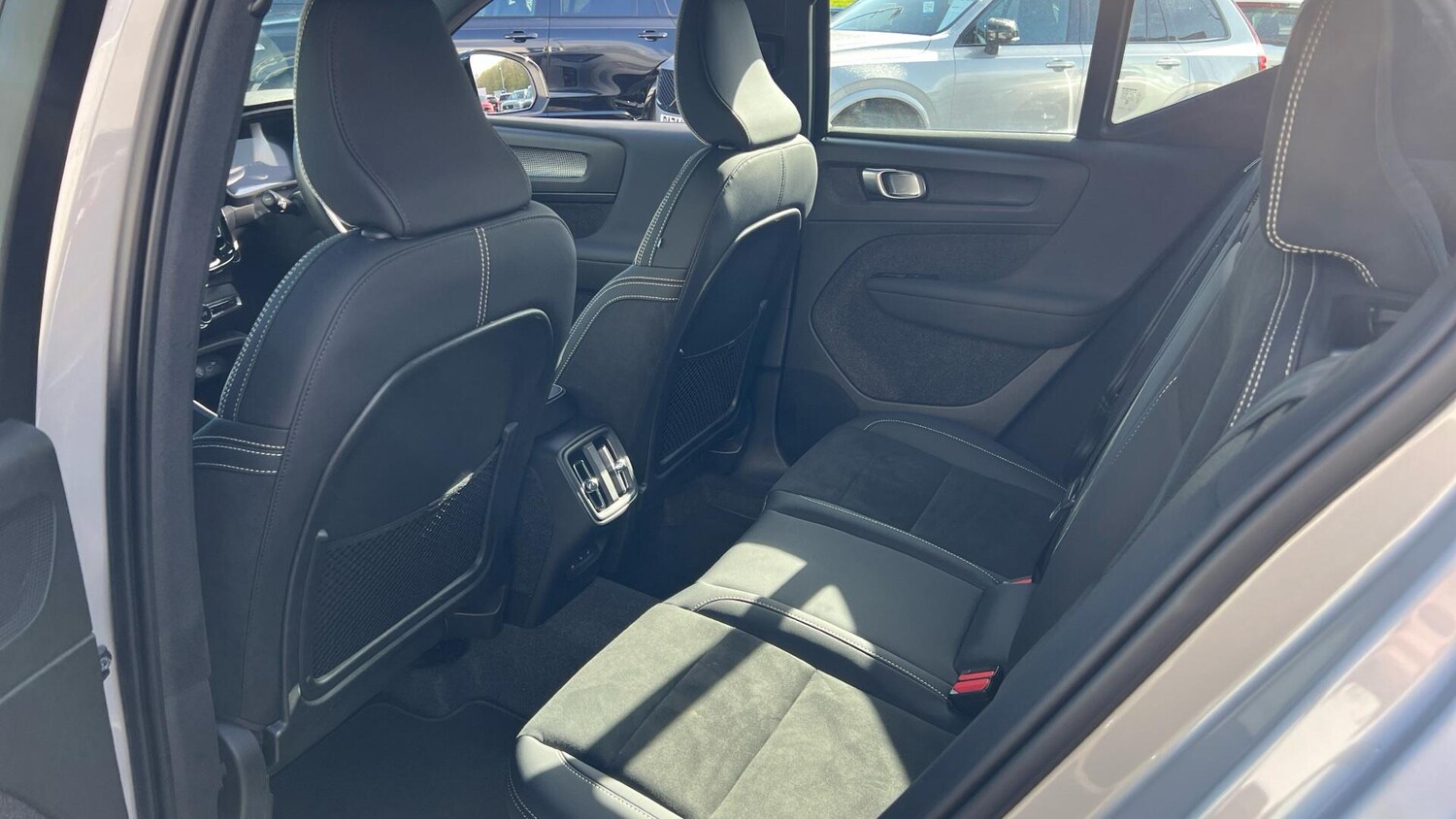 Used Volvo XC40 2025 for sale - 78086599: Photo 30