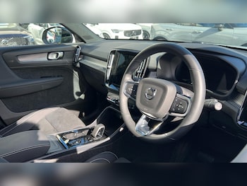 Used Volvo XC40 2025 for sale - 78086599: Photo
