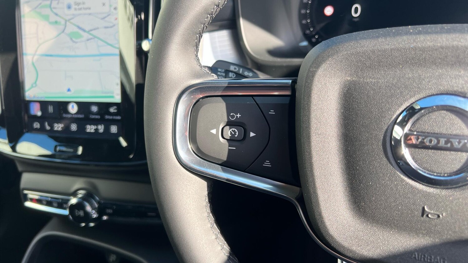 Used Volvo XC40 for sale - 77752820: Photo 20