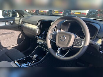 Used Volvo XC40 2026 for sale - 77752820: Photo