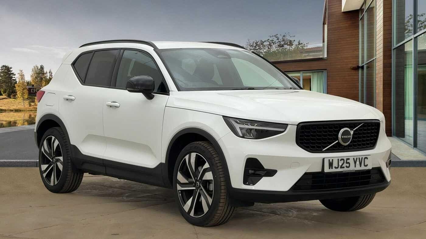 Used Volvo XC40 for sale - 76729076: Photo 1