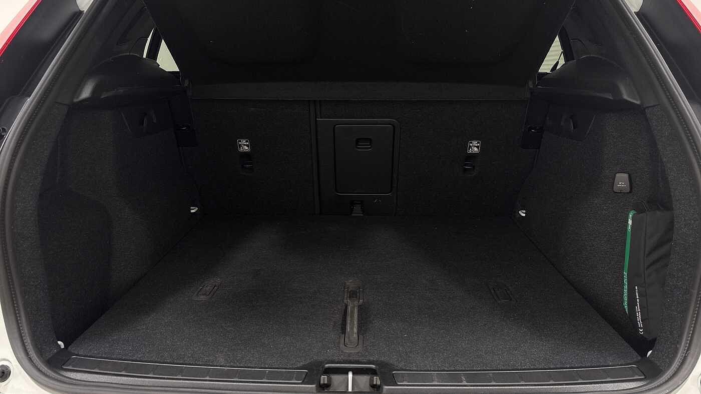 Used Volvo XC40 for sale - 76729076: Photo 14