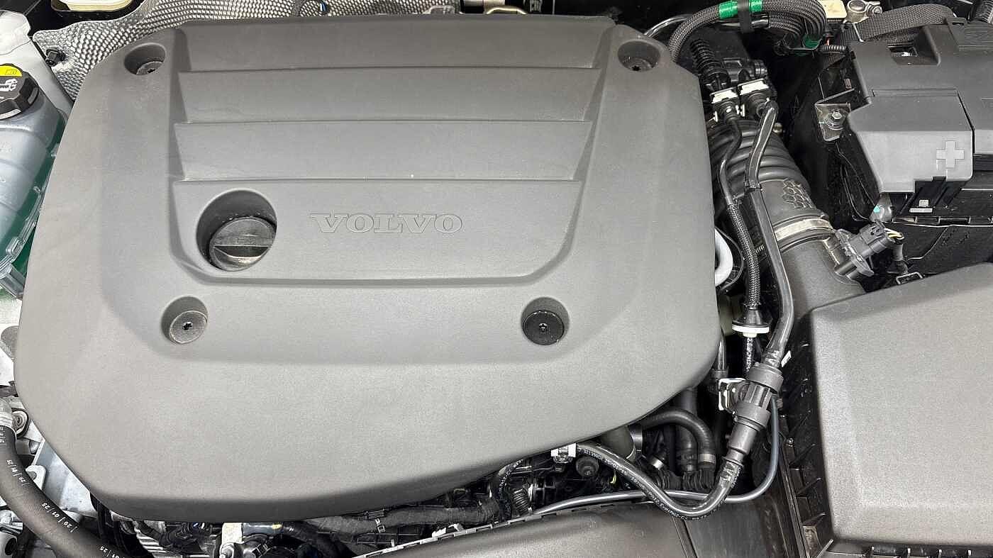 Used Volvo XC40 for sale - 76729076: Photo 15