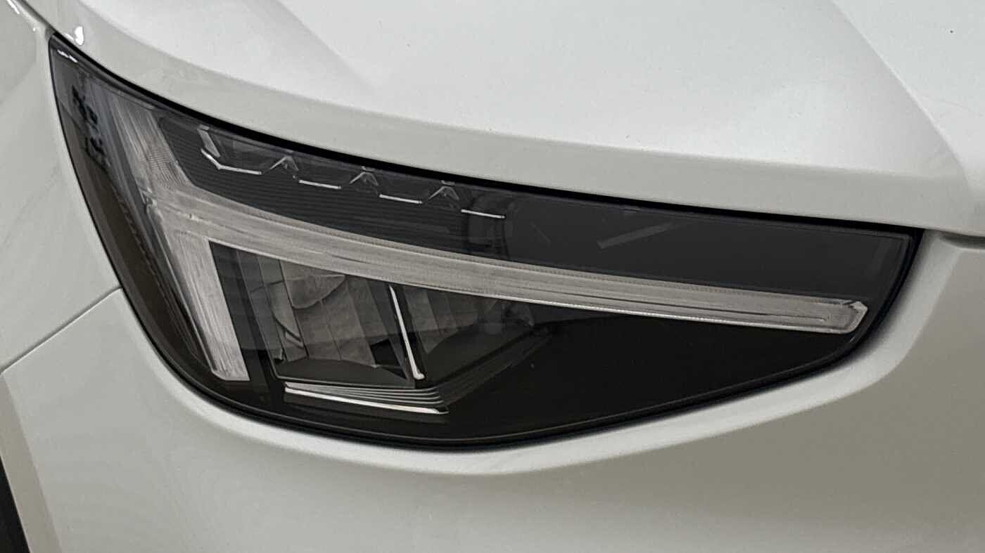 Used Volvo XC40 for sale - 76729076: Photo 21