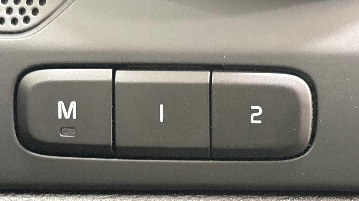 Used Volvo XC40 for sale - 76729076: Photo 25