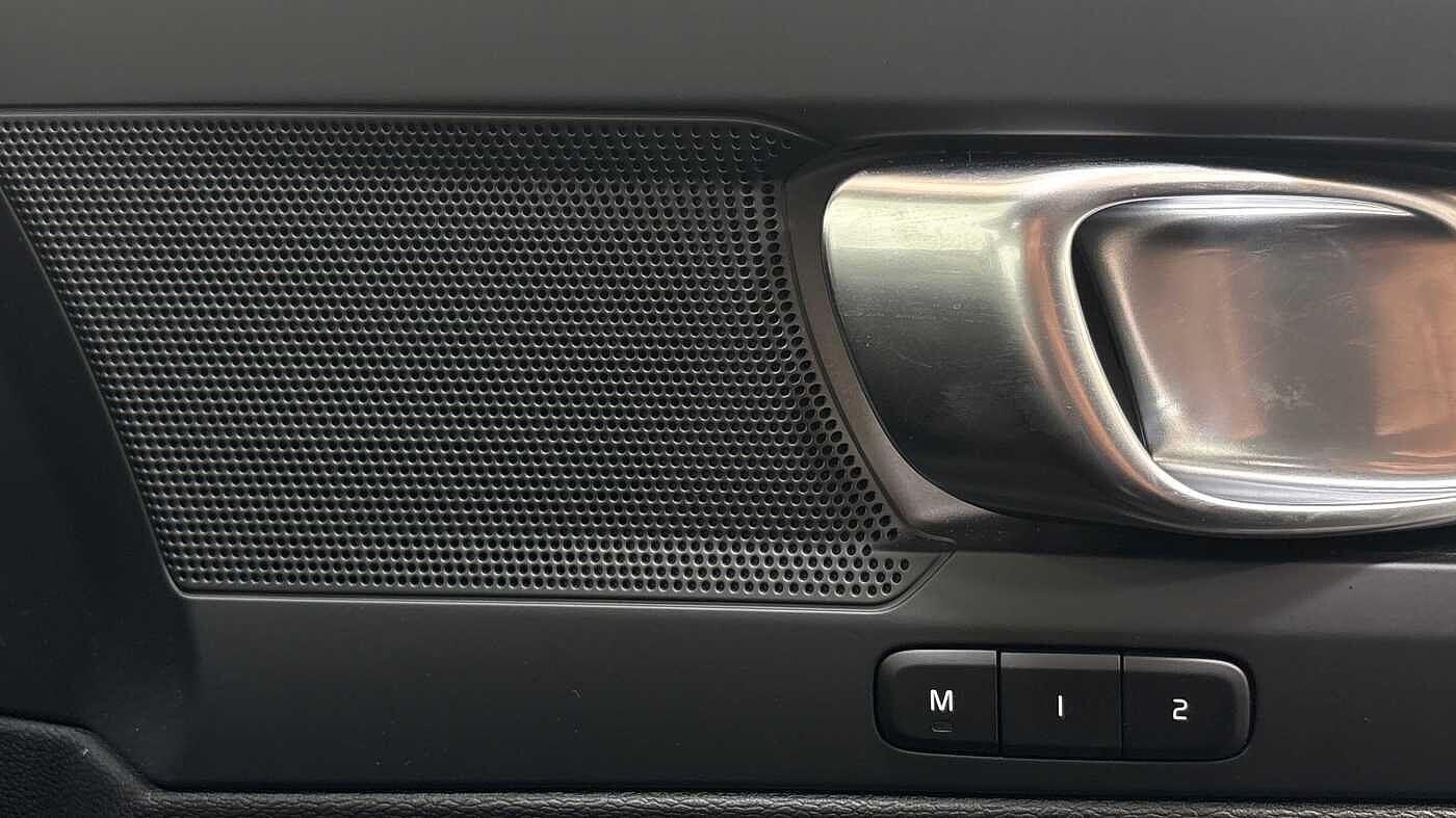 Used Volvo XC40 for sale - 76729076: Photo 26