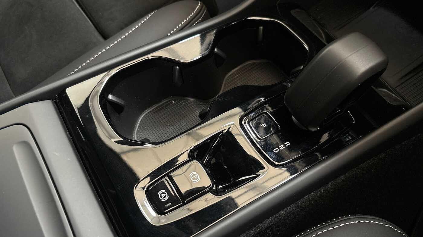 Used Volvo XC40 for sale - 76729076: Photo 31