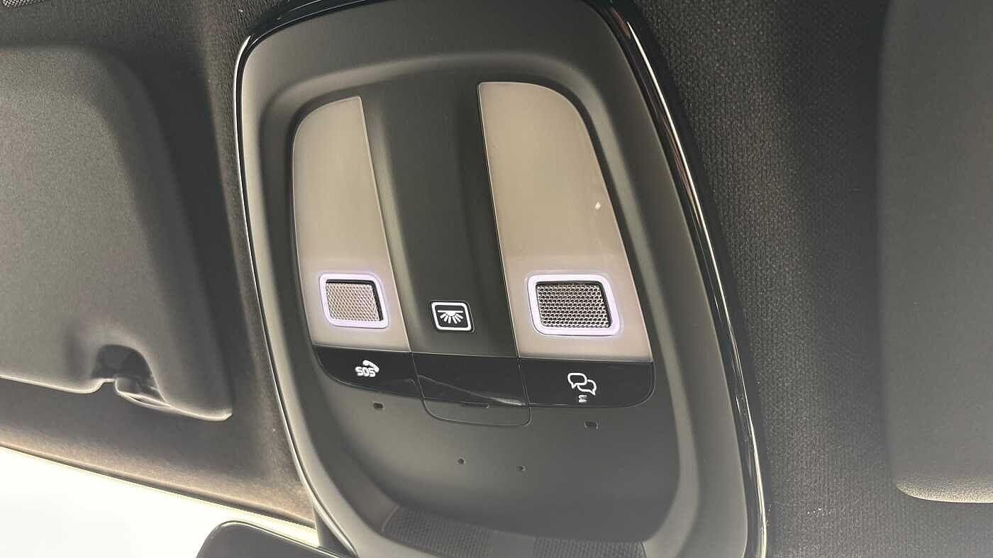 Used Volvo XC40 for sale - 76729076: Photo 32