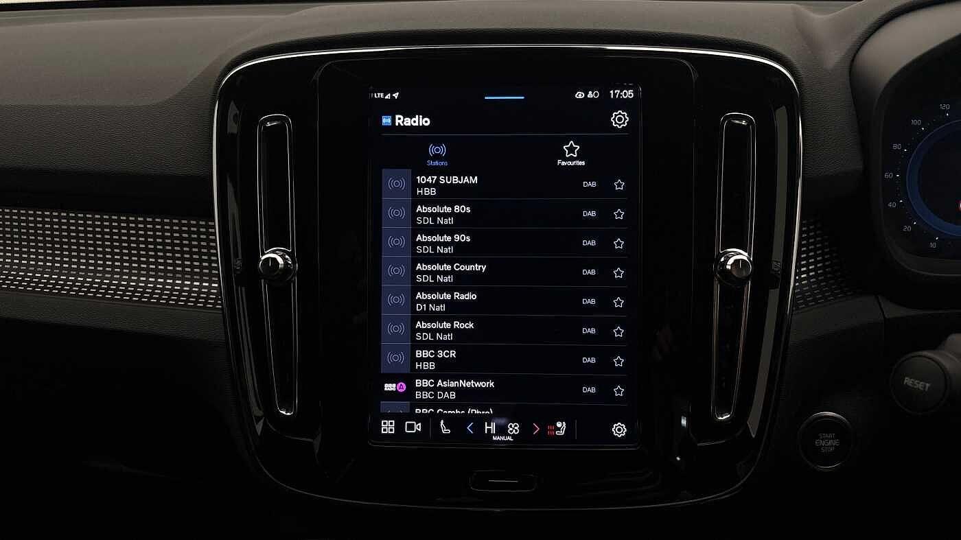 Used Volvo XC40 for sale - 76729076: Photo 36