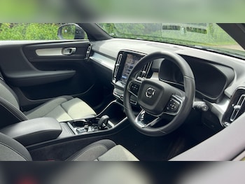 Used Volvo XC40 2023 for sale - 78613175: Photo