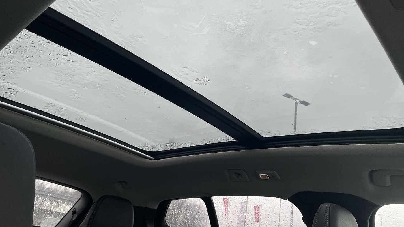 Used Volvo XC40 2025 for sale - 77537345: Photo 33