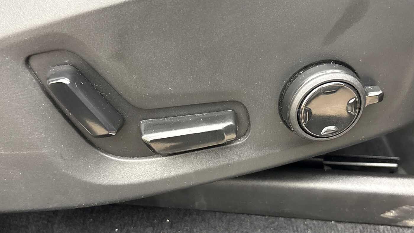 Used Volvo XC90 2025 for sale - 76996163: Photo 28