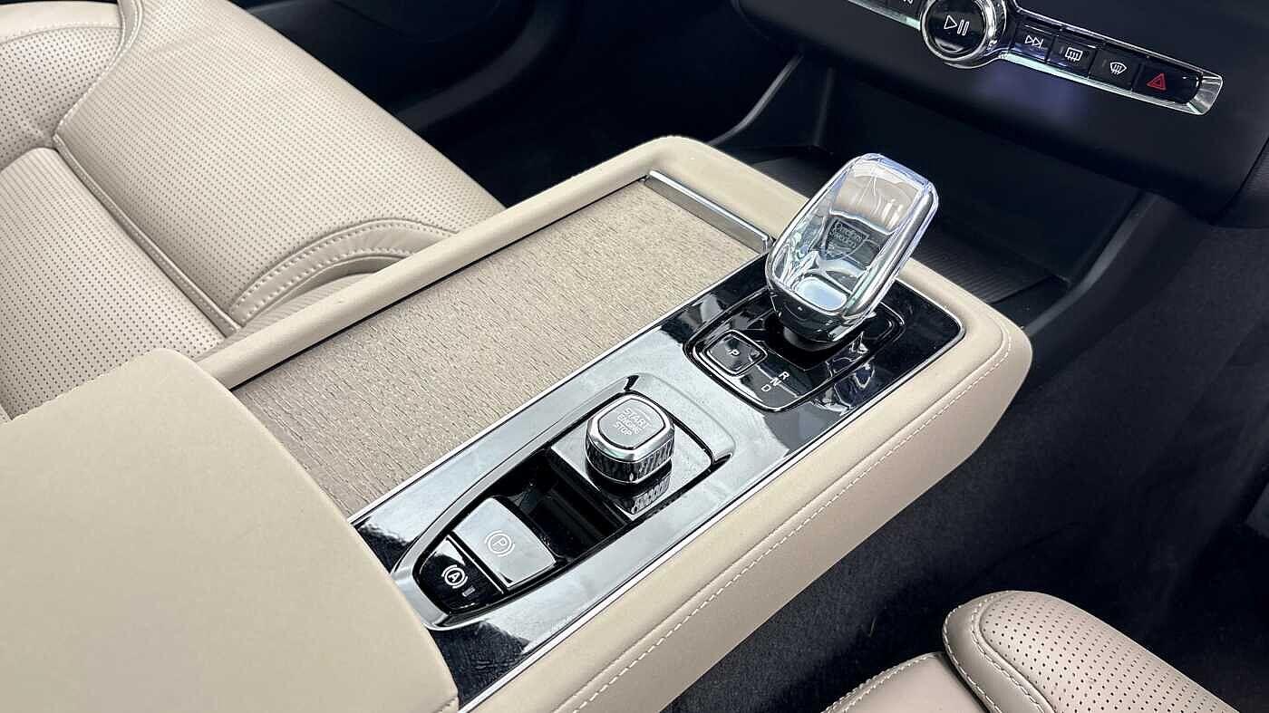 Used Volvo XC90 2025 for sale - 76996163: Photo 32