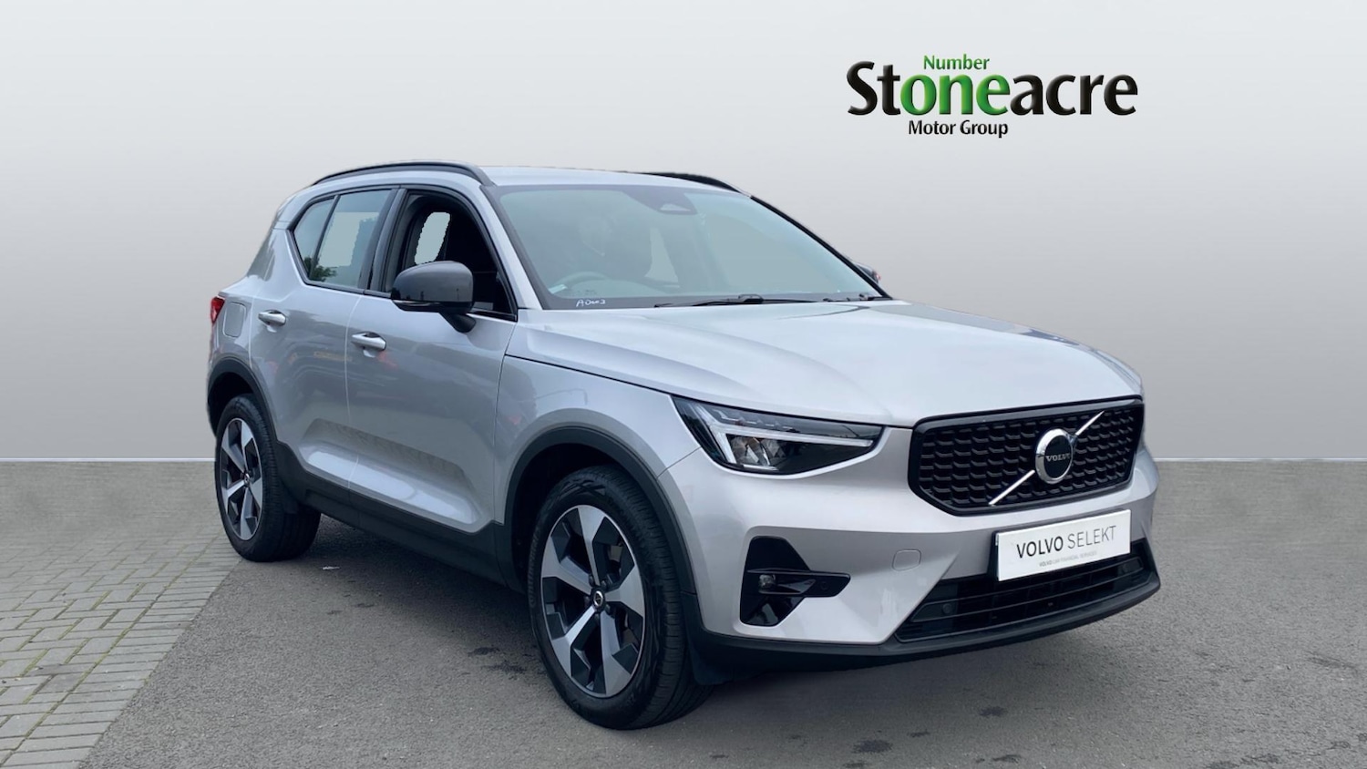 Used Volvo XC40 2024 for sale - 76865130: Photo 1