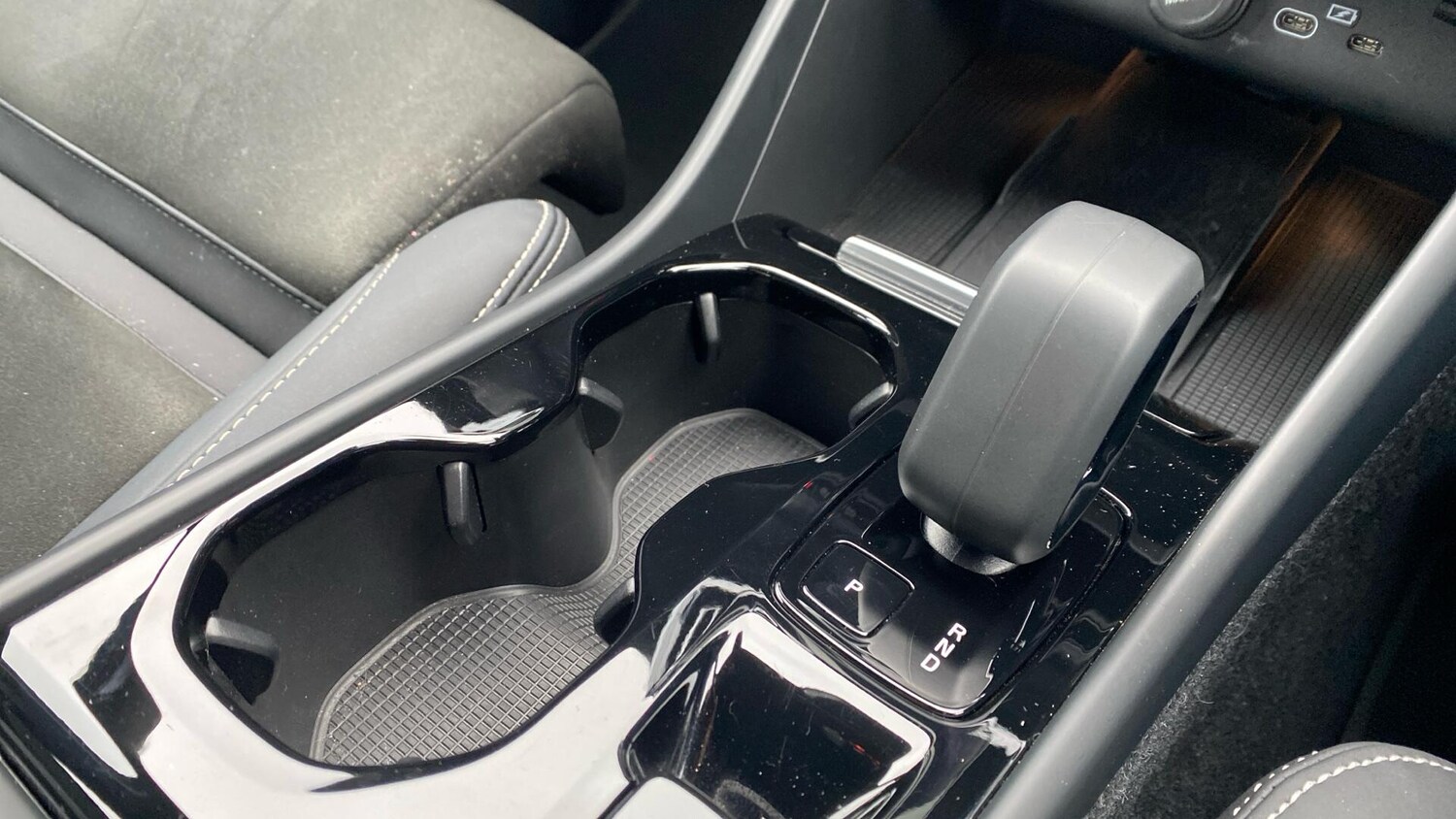 Used Volvo XC40 2024 for sale - 76865130: Photo 26