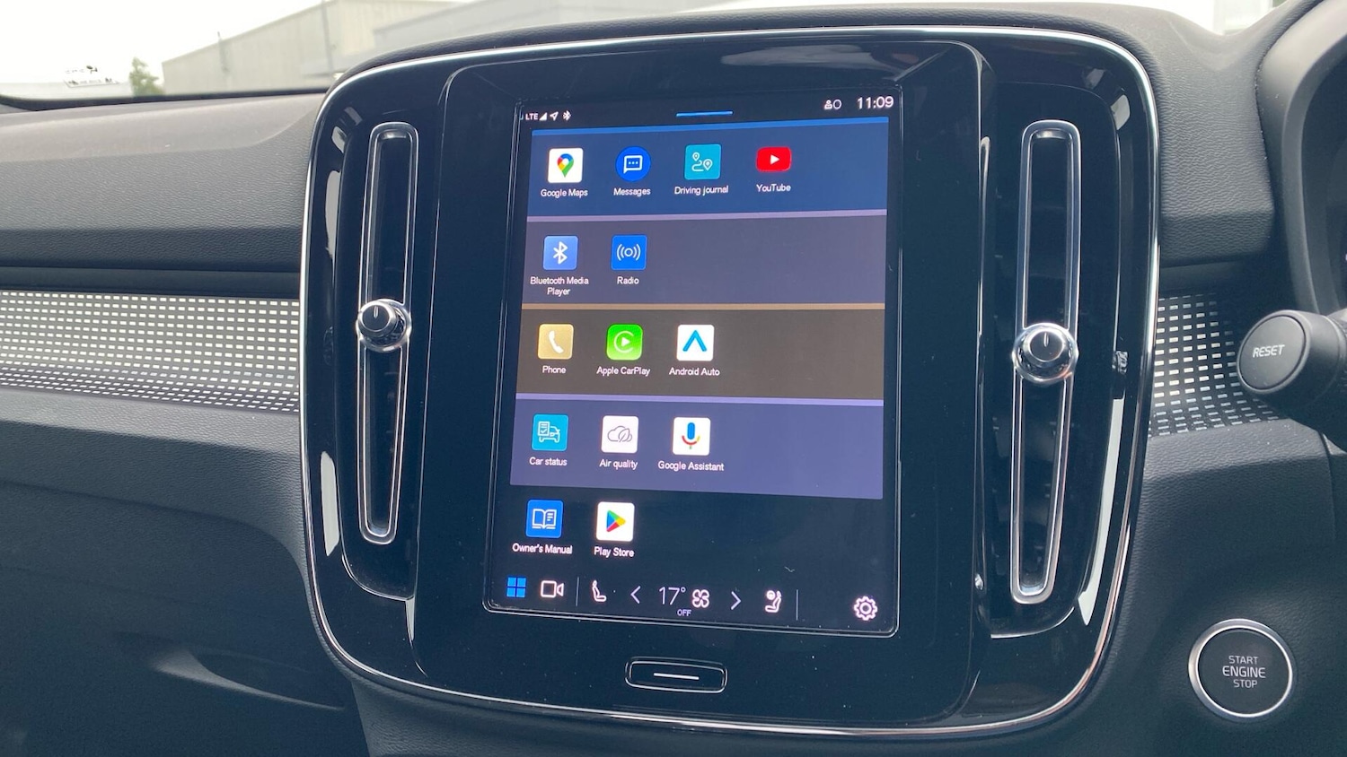 Used Volvo XC40 2024 for sale - 76865130: Photo 36