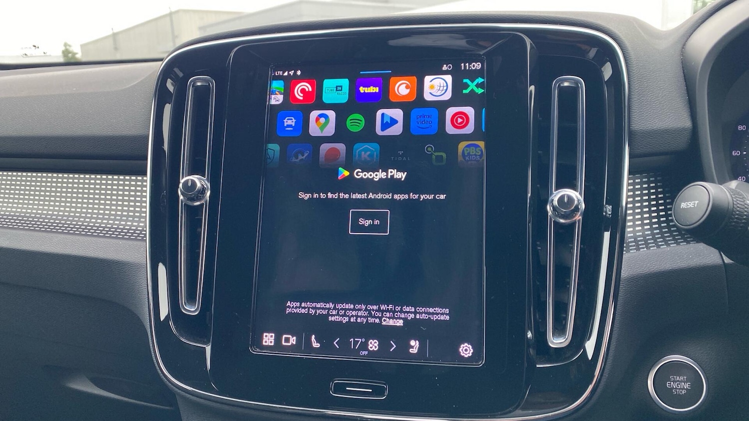 Used Volvo XC40 2024 for sale - 76865130: Photo 38