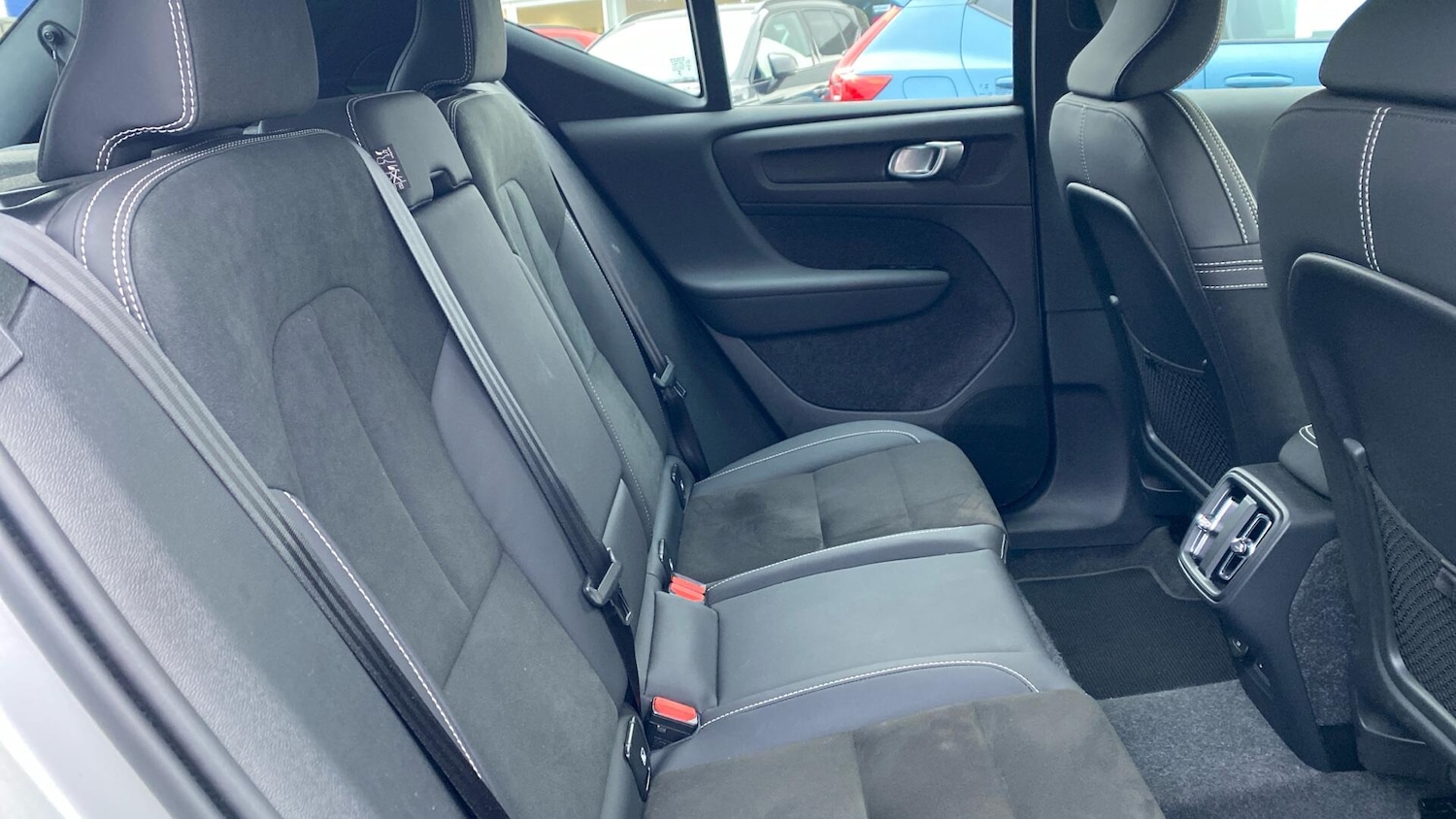 Used Volvo XC40 2024 for sale - 76865130: Photo 6