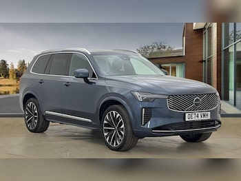 (74) - Ultra, T8 AWD Plug-in hybrid, Electric/Petrol, Bright, 7 Seats 5-Door