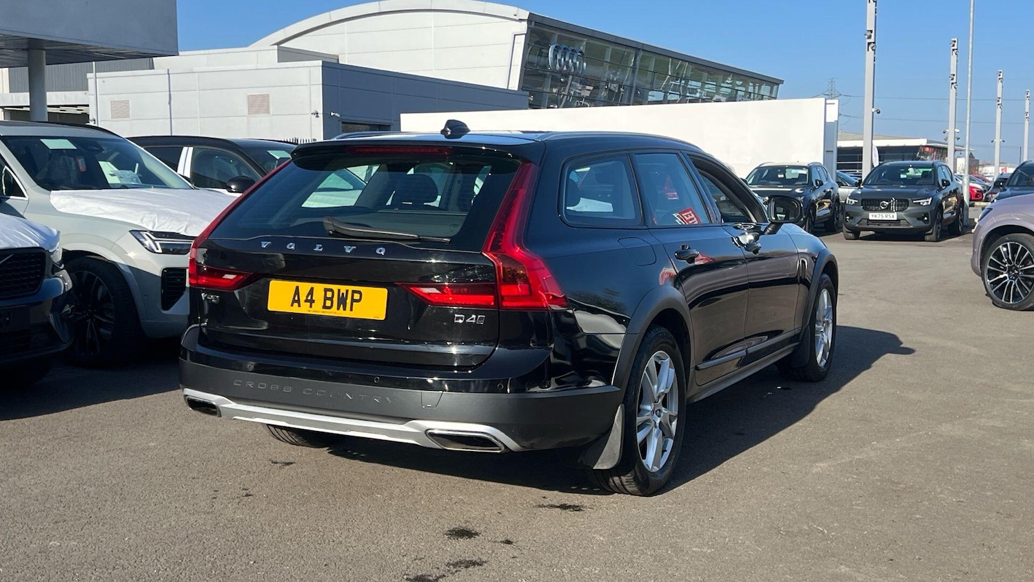 Used Volvo V90 Cross Country for sale - 77753253: Photo 2