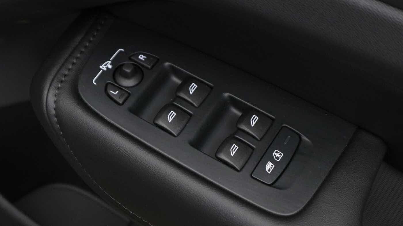 Used Volvo XC60 2024 for sale - 76179706: Photo 25