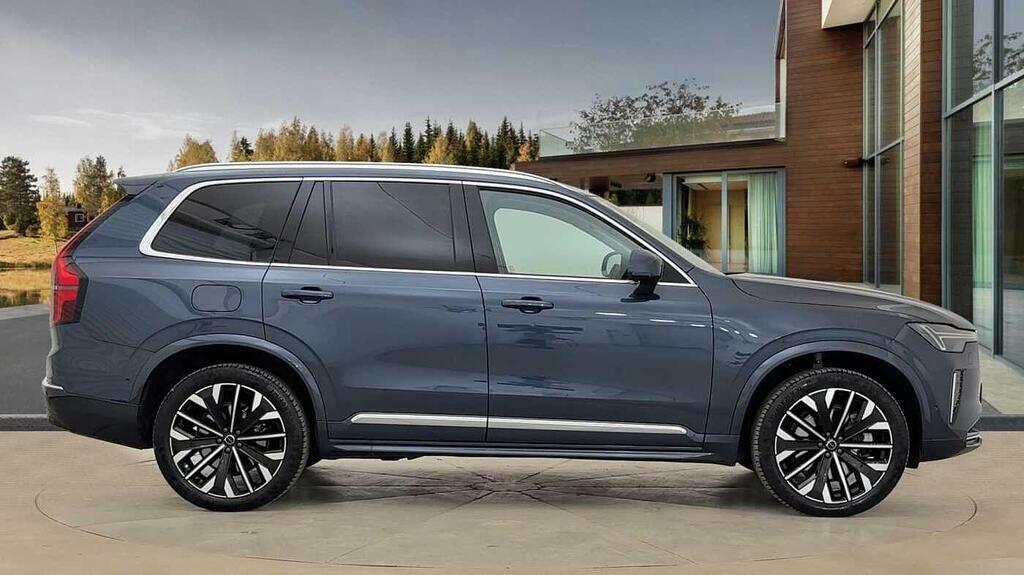 Used Volvo XC90 2025 for sale - 76137476: Photo 1