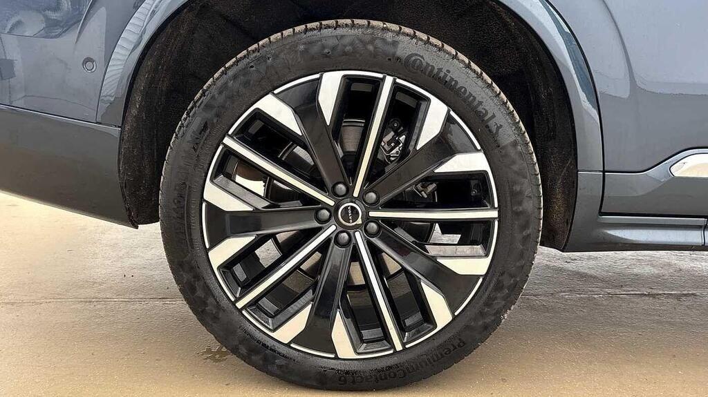 Used Volvo XC90 2025 for sale - 76137476: Photo 3