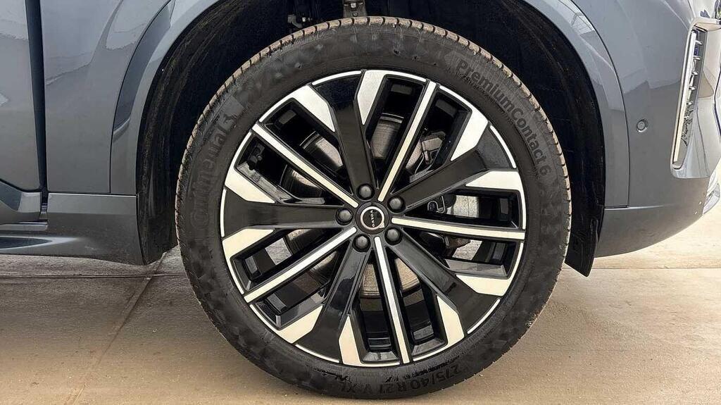 Used Volvo XC90 2025 for sale - 76137476: Photo 4