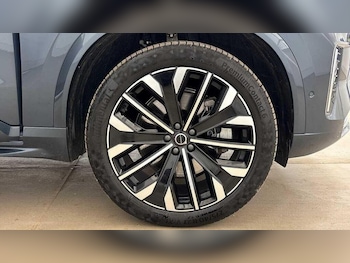 Used Volvo XC90 2025 for sale - 76137476: Photo 4