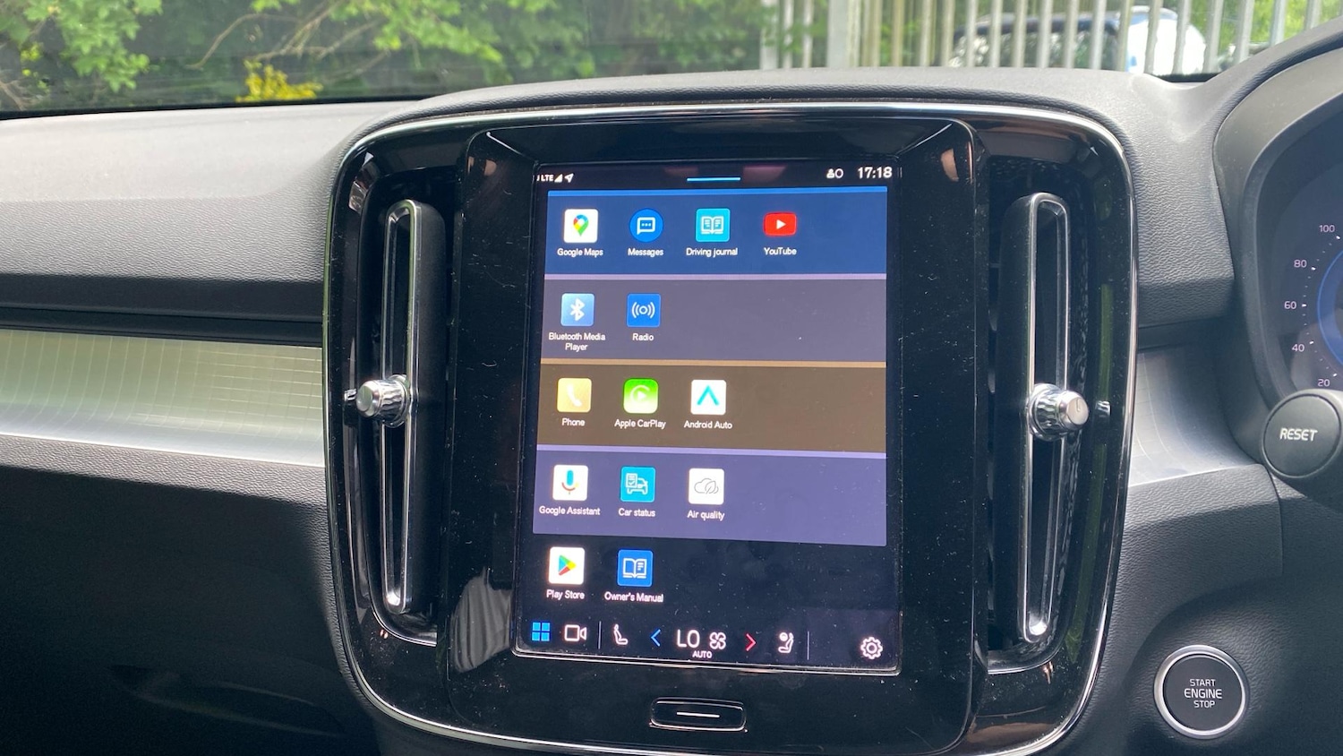 Used Volvo XC40 2024 for sale - 76953280: Photo 13