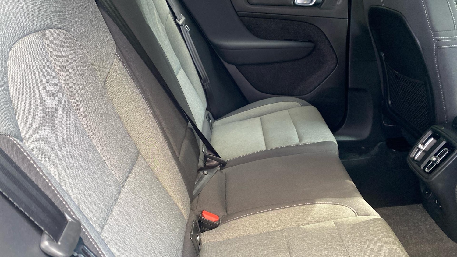 Used Volvo XC40 2024 for sale - 76953280: Photo 15