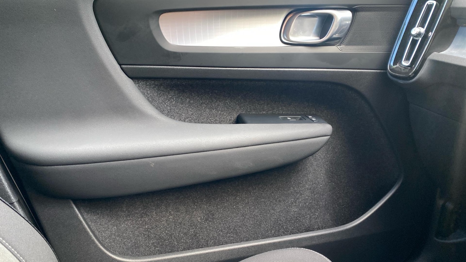 Used Volvo XC40 2024 for sale - 76953280: Photo 26