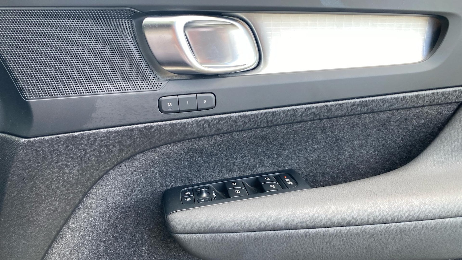 Used Volvo XC40 2024 for sale - 76953280: Photo 30