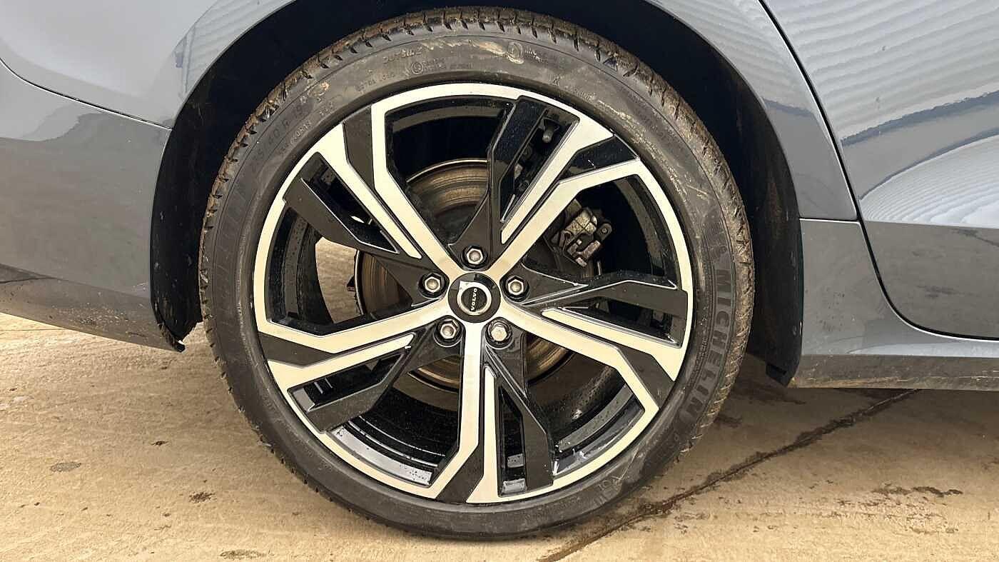 Used Volvo V60 2025 for sale - 77330942: Photo 16