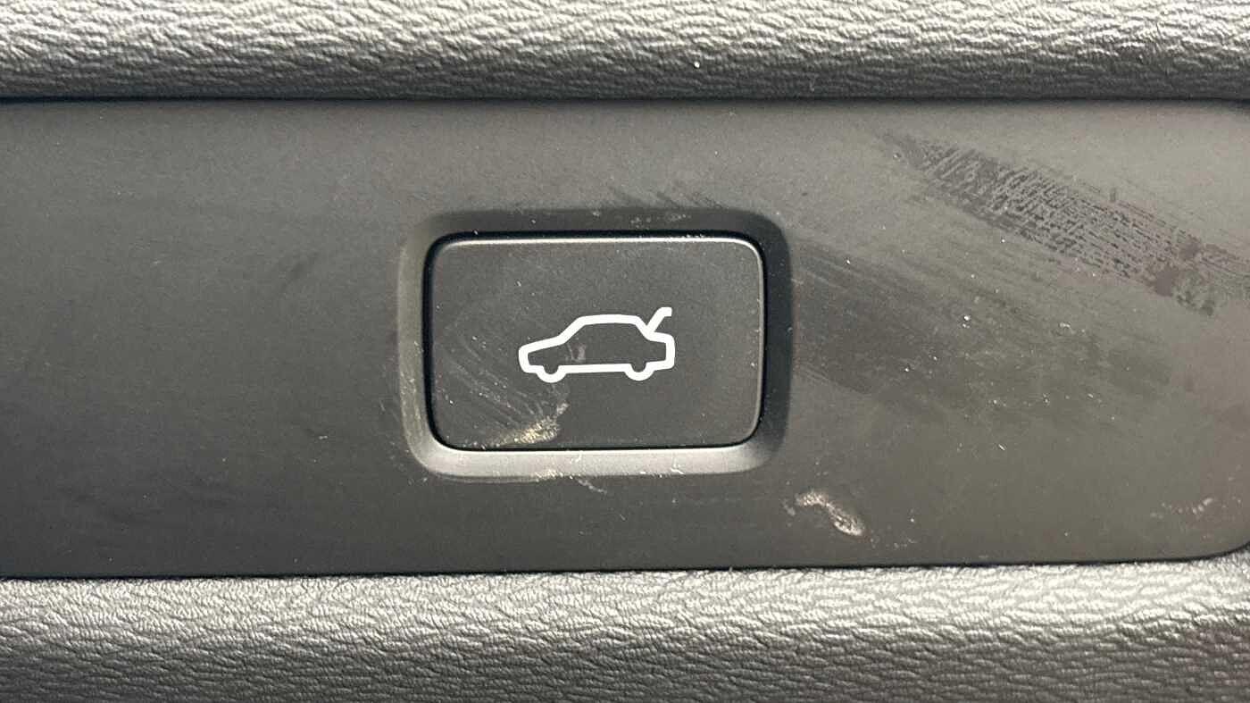 Used Volvo V60 2025 for sale - 77330942: Photo 29