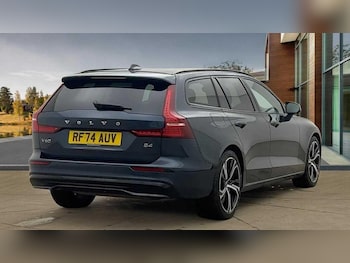 Used Volvo V60 2025 for sale - 77330942: Photo