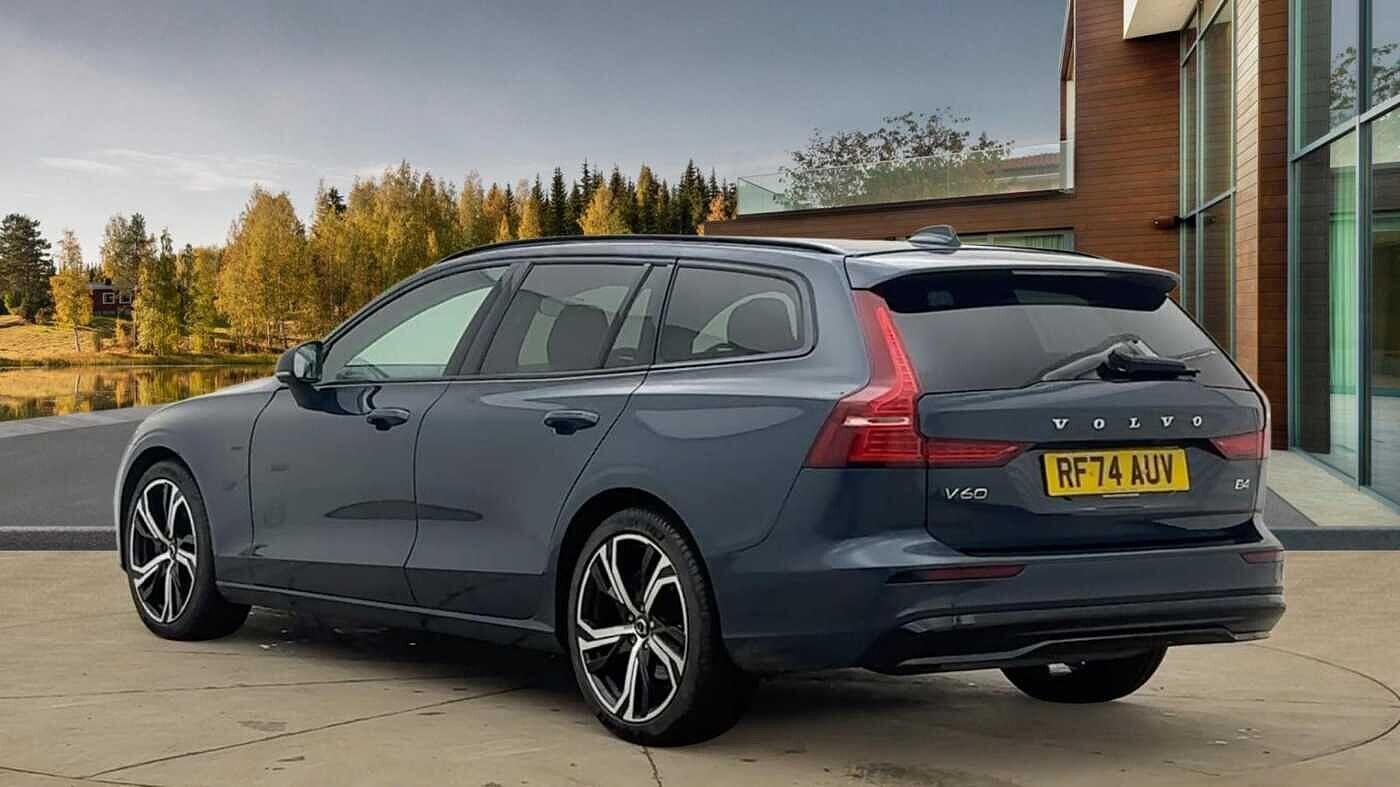 Used Volvo V60 2025 for sale - 77330942: Photo 5