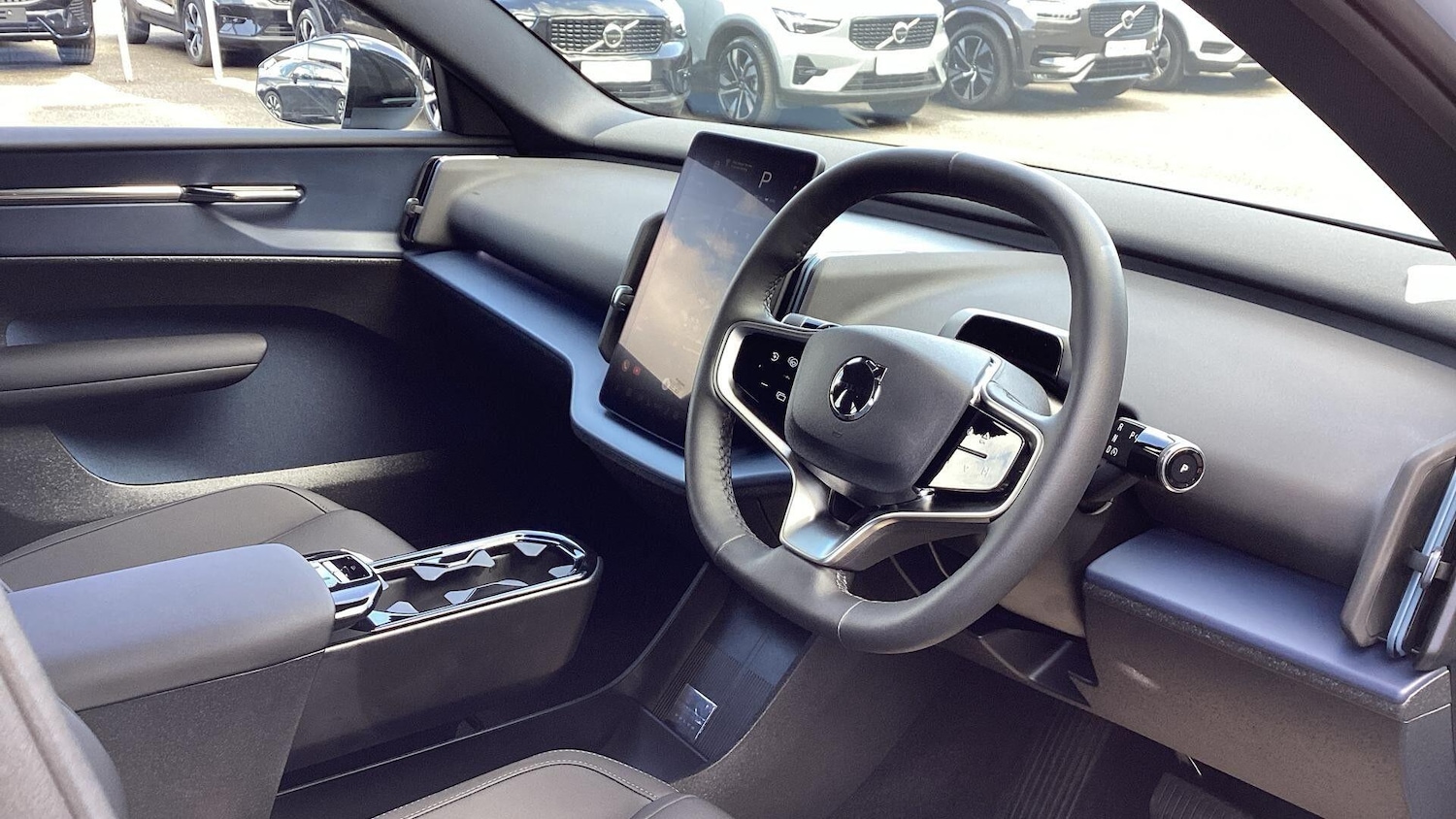 Used Volvo EX30 for sale - 76473701: Photo 5