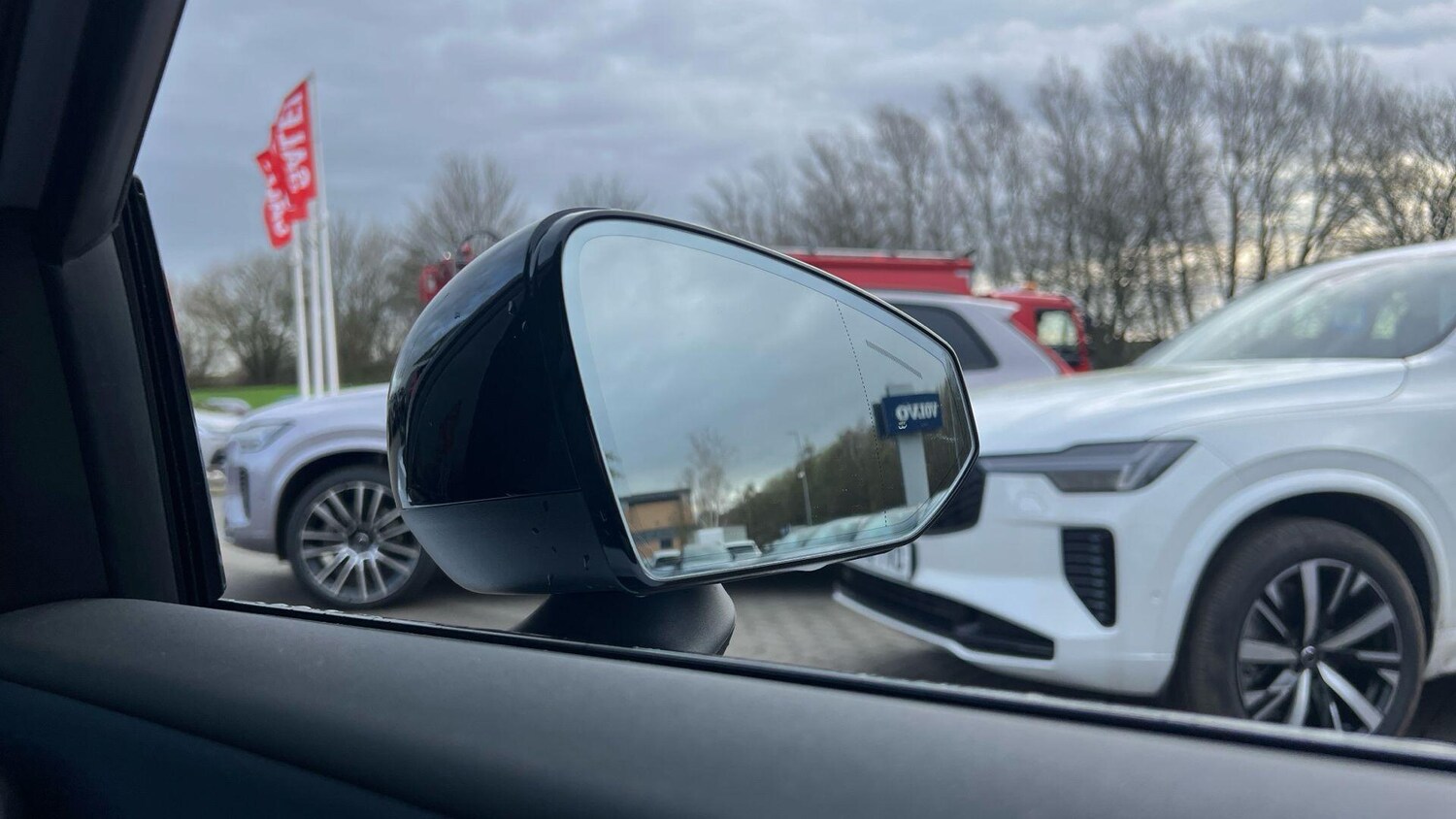 Used Volvo EX30 for sale - 77724292: Photo 34