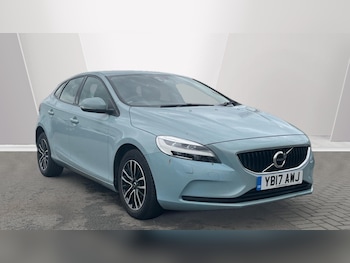 2017 (17) - 2.0 T2 Momentum Euro 6 (s/s) 5dr