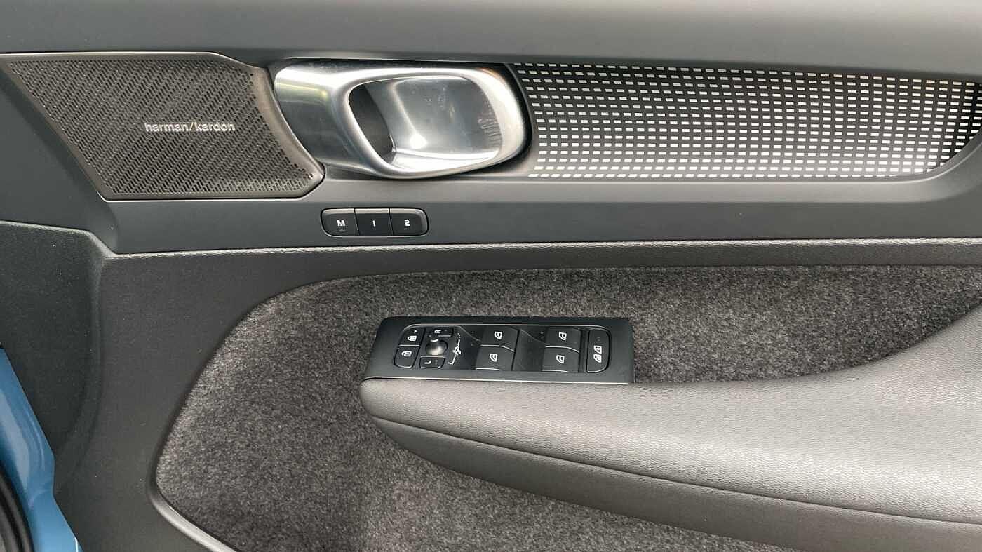 Used Volvo XC40 2024 for sale - 77468473: Photo 17