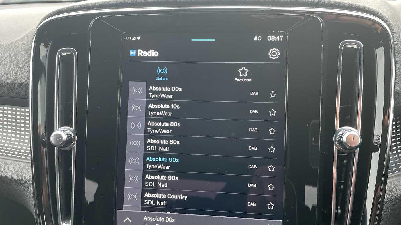 Used Volvo XC40 2024 for sale - 77468473: Photo 32