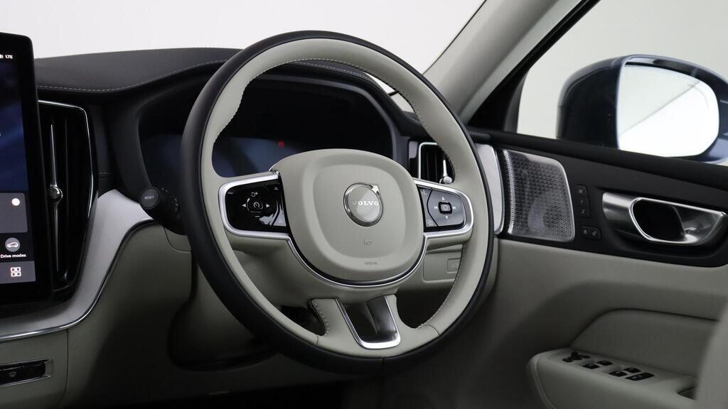 Used Volvo XC60 for sale - 77807720: Photo 22