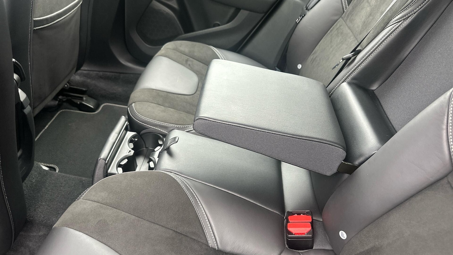 Used Volvo V40 2018 for sale - 76121547: Photo 42